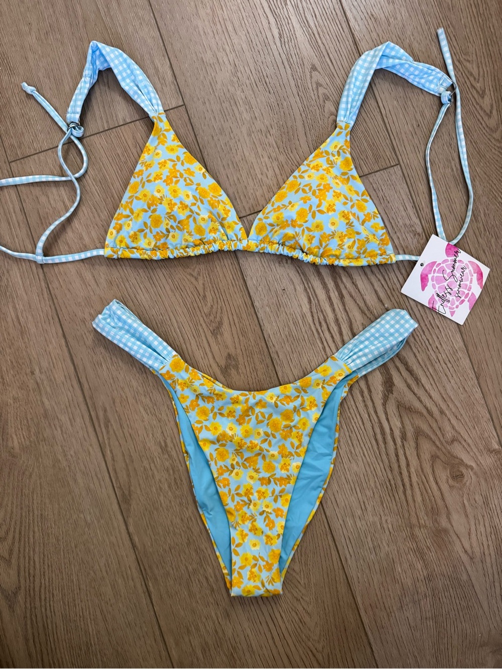 NWT Floral & Gingham Reversible Bikini Set Size L